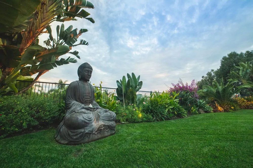 Aton-meditation-and-yoga
